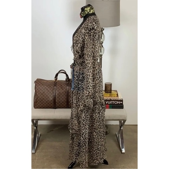 Victoria's Secret Sz XS S Long Leopard Print Sheer Ruffled Robe Jacket Cover-Up - Picture 11 of 16